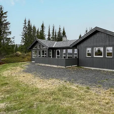 Beautiful In With Kitchen Holiday home